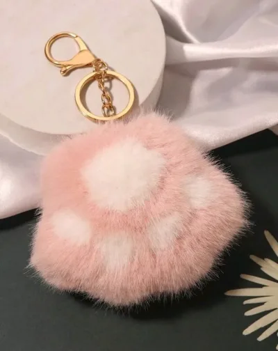 Llavero peluche con forma de huella