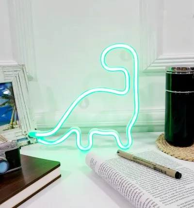 LED decorativa alámbrica USB y batería diseño de dinosaurio color al azar