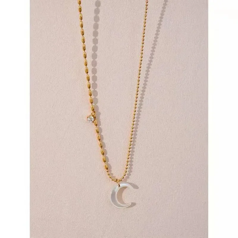 Collar para dama de acero de titanio
