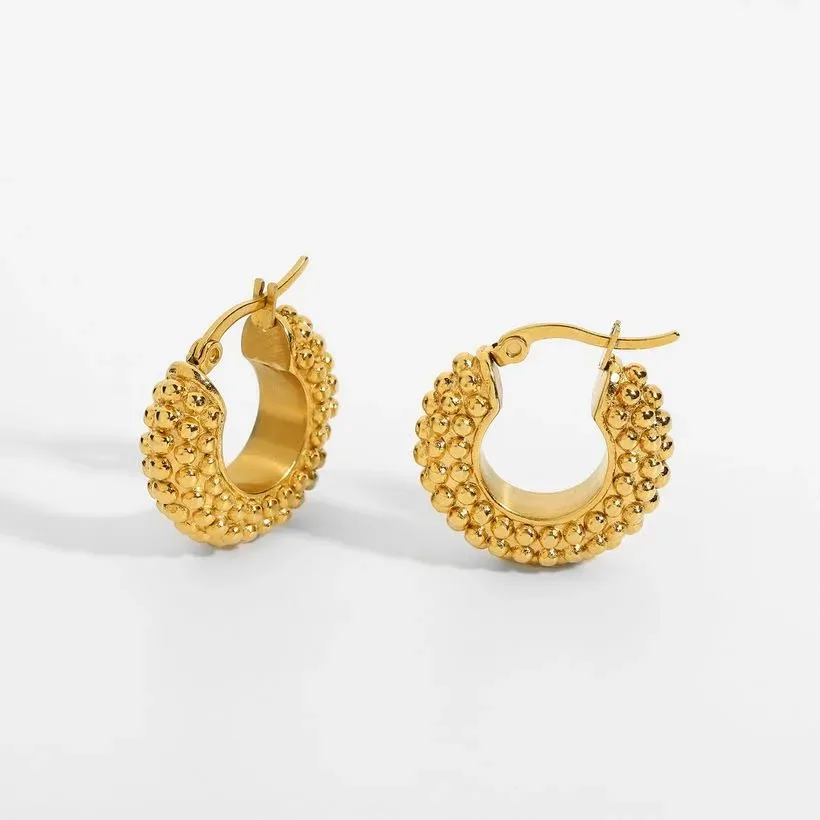 Par de argollas de acero inoxidable para dama color dorado