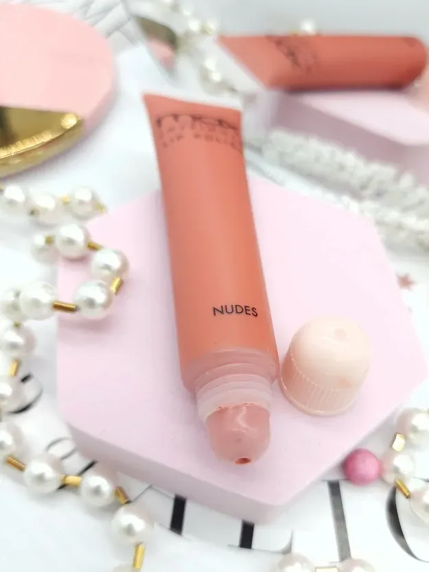 Lip gloss Max para dama color terracota