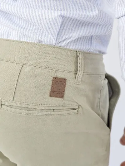 Short Hummer  color verde olivo BS12-CH-MG para caballero