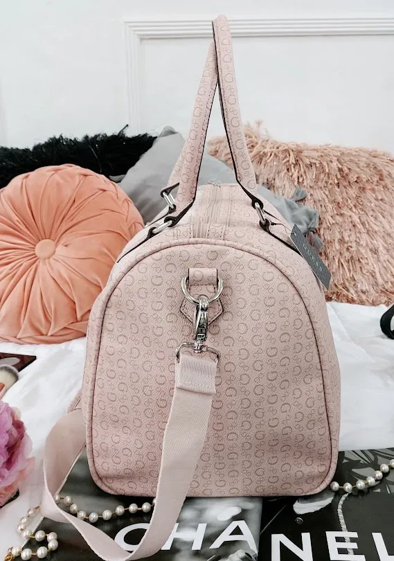 Bolso Guess para dama color rosa