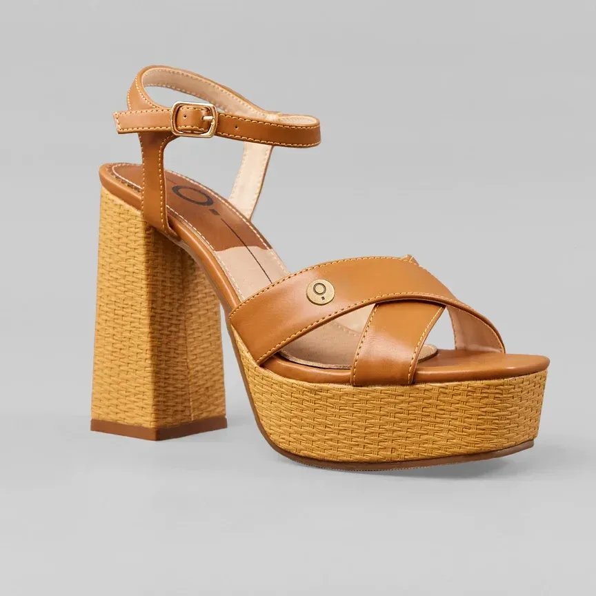 Tacones Gio Promise para dama color camel