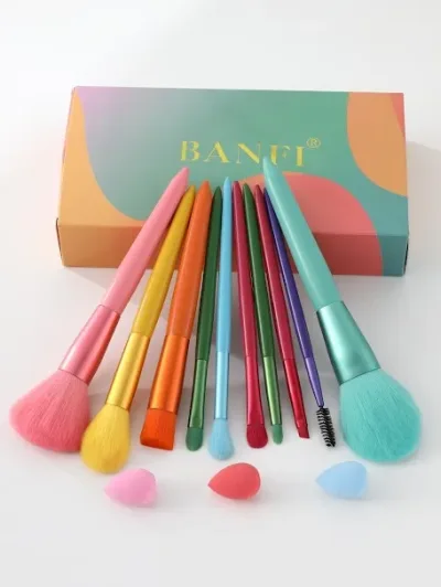 Set de brochas  y esponjas de maquillaje multicolor