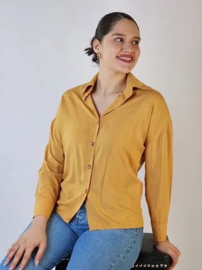 Camisa para dama color mostaza