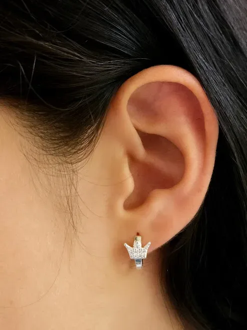 Aretes plata 925 para dama con diseño de corona