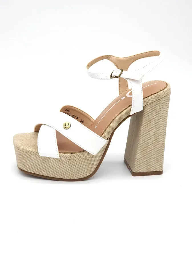 Tacones Gio Promise para dama color blanco