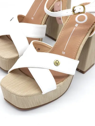 Tacones Gio Promise para dama color blanco