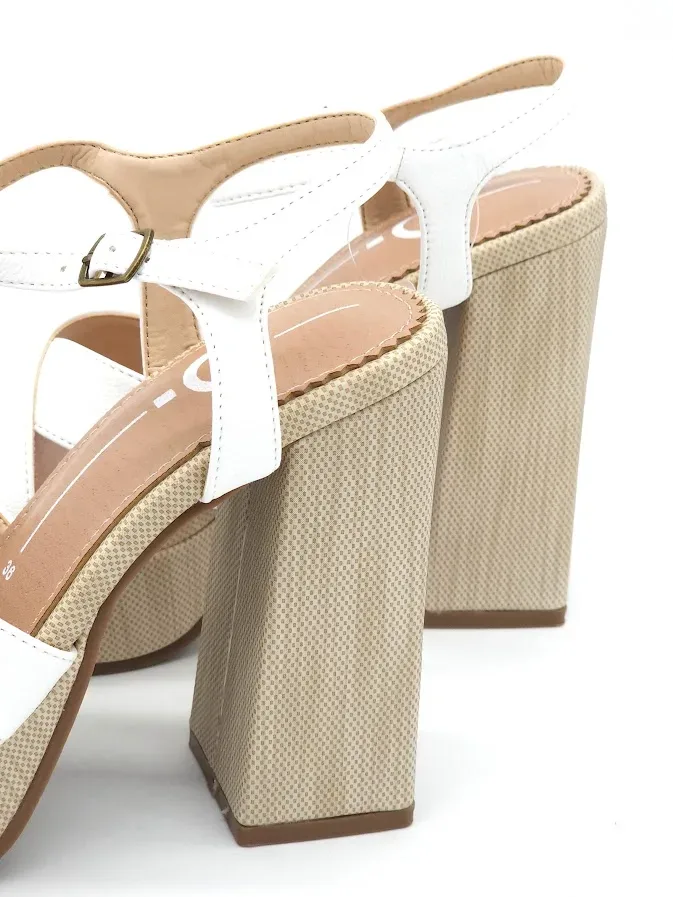 Tacones Gio Promise para dama color blanco