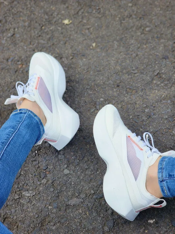 Tenis Coral para dama Duffy White