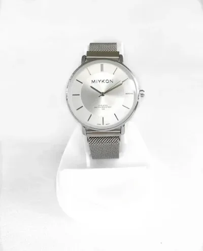 Reloj MIYKON para dama color plateado