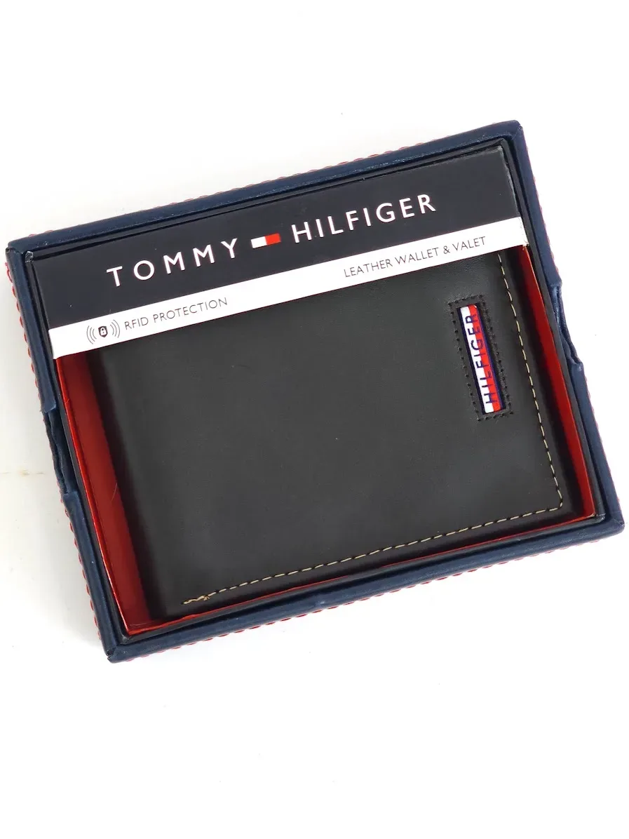 Billetera Tommy Hilfiger para caballero café oscuro