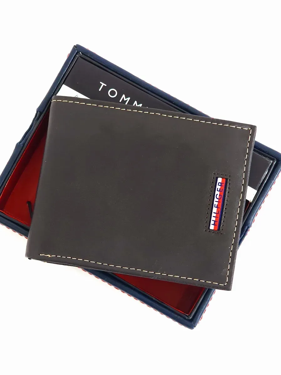 Billetera Tommy Hilfiger para caballero café oscuro