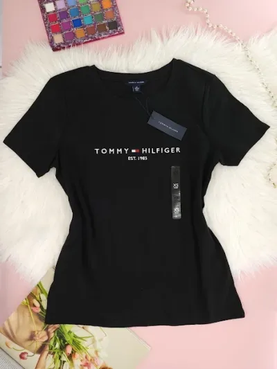 Camiseta Tommy Hilfiger para dama color negro