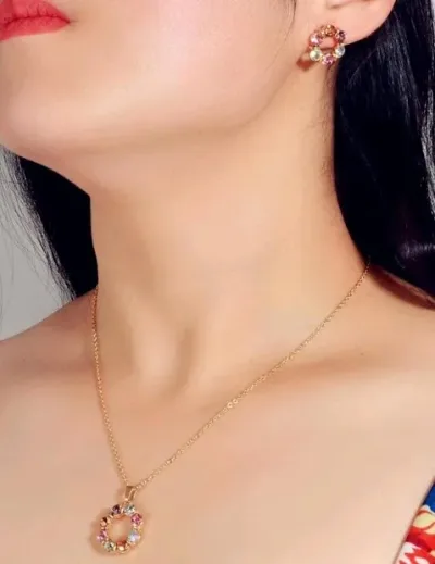 Conjunto de fantasía para dama color dorado
