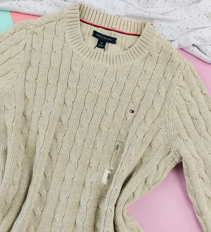 Suéter Tommy Hilfiger para dama con brillos