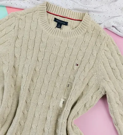 Suéter Tommy Hilfiger para dama con brillos