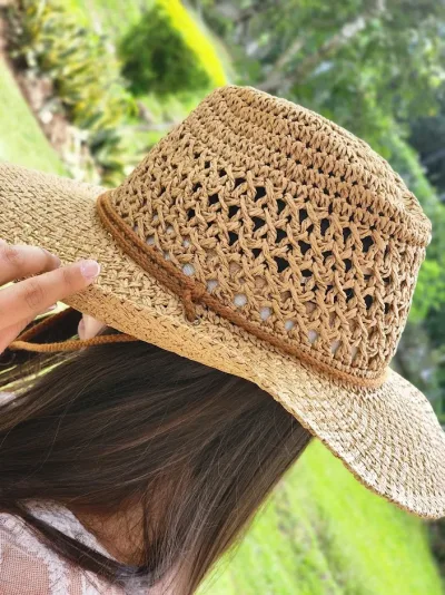 Sombrero para dama color café claro