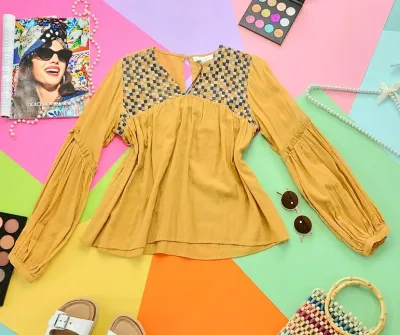 Blusa Talori para dama color mostaza