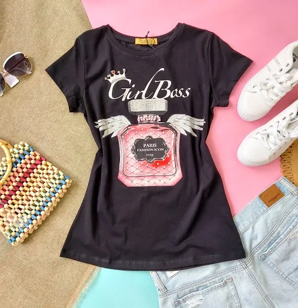 Camiseta para dama con diseño de perfume