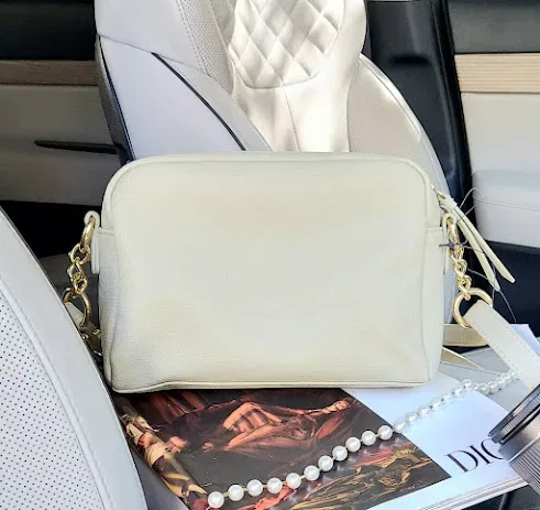 Bolso Tommy Hilfiger para dama color beige