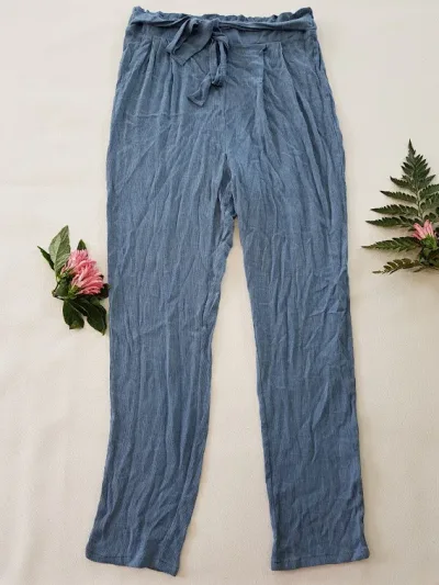Pantalón Painted Threads para dama color azul claro