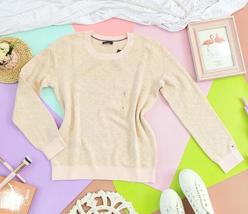 Suéter Tommy Hilfiger para dama color rosa y dorado