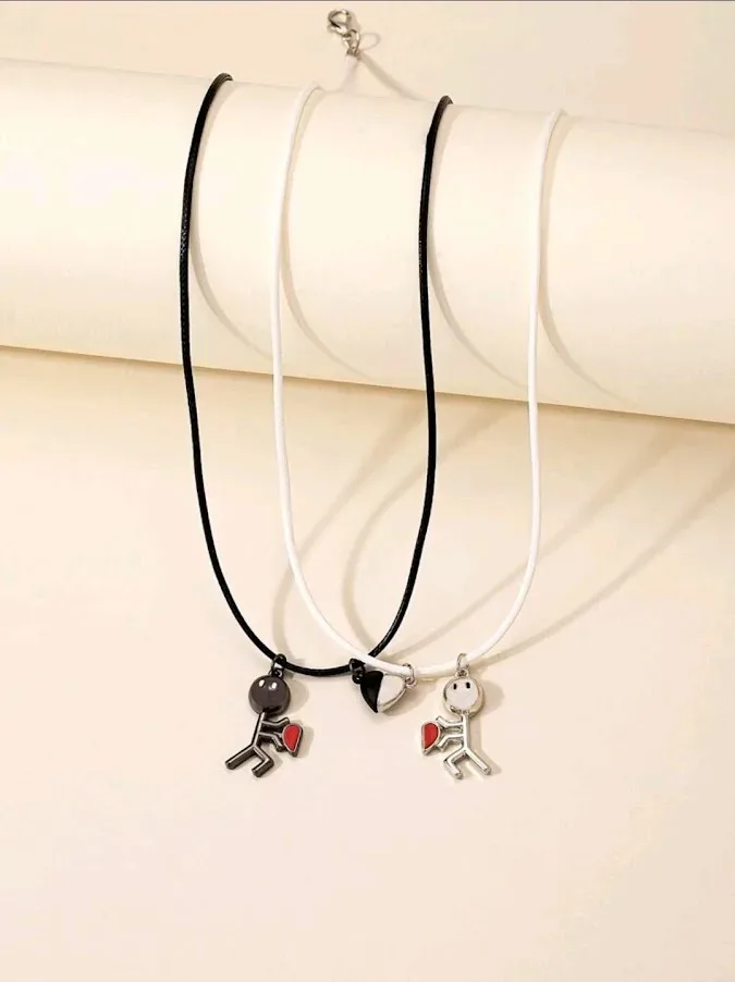 Set de collares para dama color blanco y negro