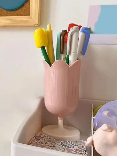 Bote de lapices en forma de tulipán color rosa