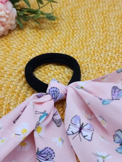 cola diseño mariposas