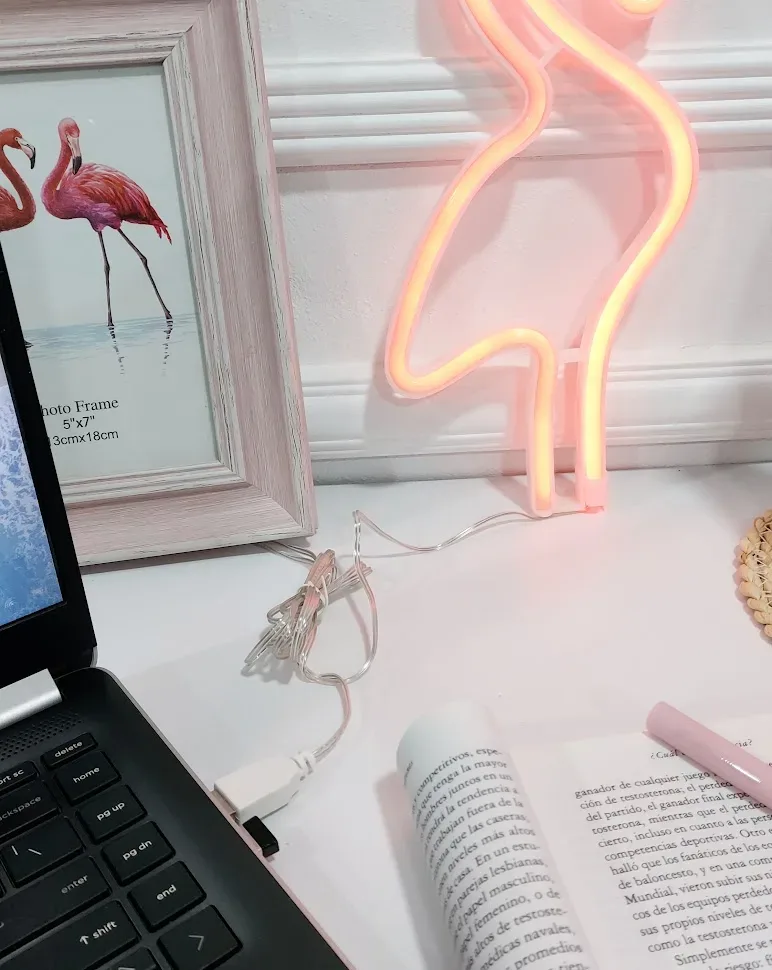 Lampara decorativa con Forma de Flamingo