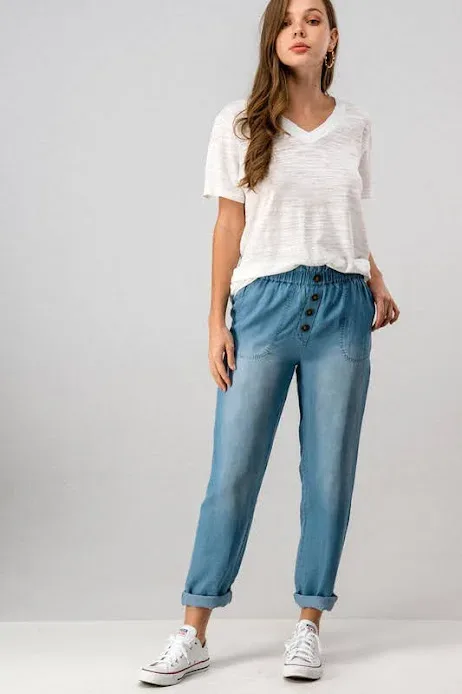 Pantalón para dama color celeste mezclilla