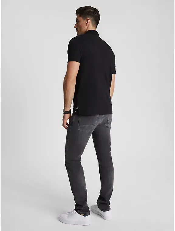 Camiseta Tommy Hilfiger Regular Fit  para caballero color negro