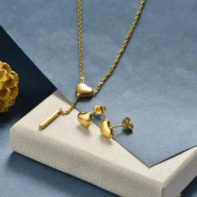 Conjunto de acero inoxidable para dama color dorado