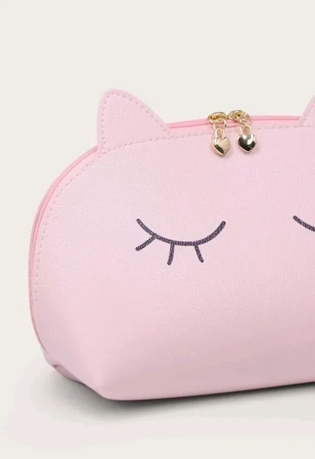 Bolso de maquillaje con oreja