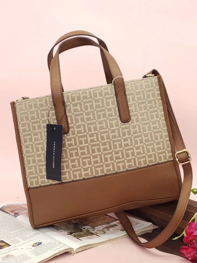 Bolso dama Tommy Hilfiger para dama-68J8055 250 2B3