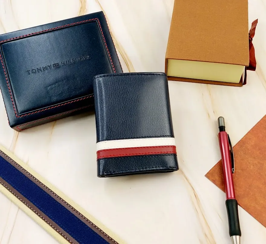 Billetera Tommy Hilfiger color azul