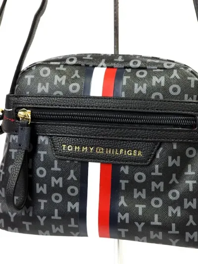 Bolso Tommy Hilfiger para dama color negro