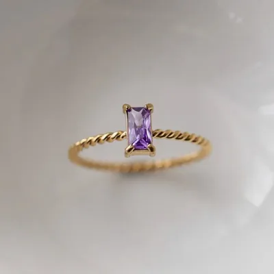 Anillo para dama de acero de titanio