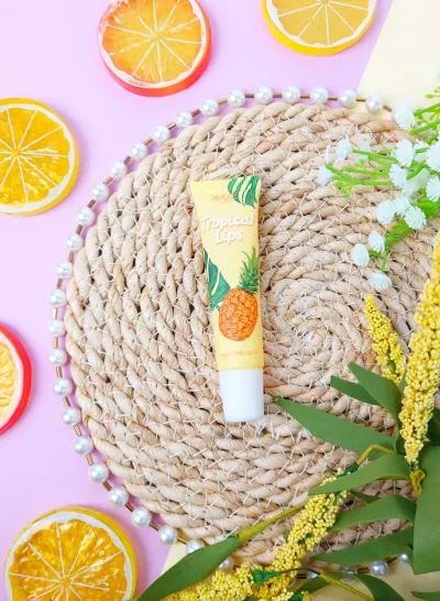 Brillo labial hidratante Amuse para dama sabor piña