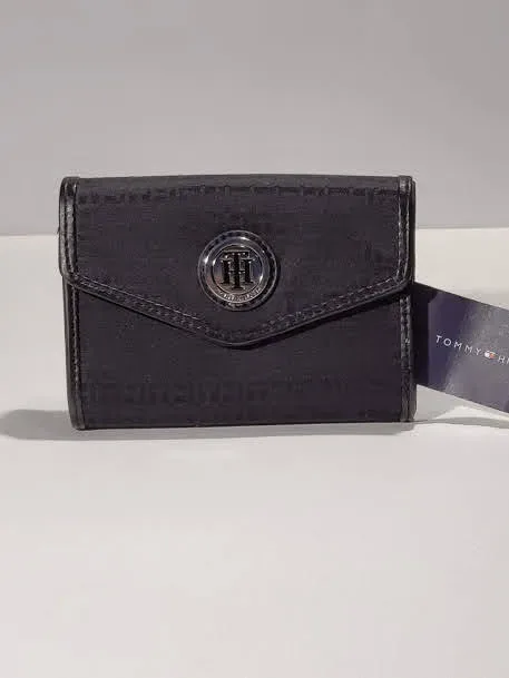 Cartera Tommy Hilfiger para dama color negro