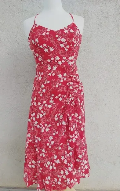 Vestido para dama color rojo diseño floral