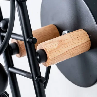 Lámpara LED de hierro en forma de escalera color negro