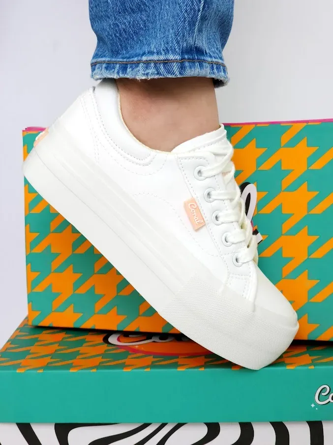 Tenis Coral para dama color blanco Kylie 2 White
