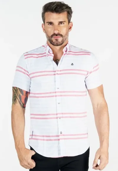 Camiseta Hummer para caballero diseño líneal rojo, celeste y blanco