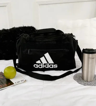 Bolso Adidas para caballero color negro