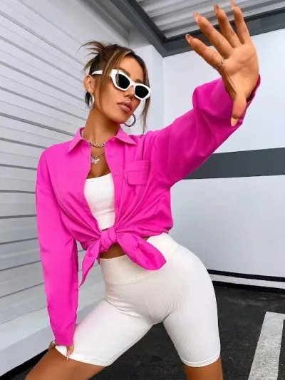 Camisa para dama color rosa con bolsillo delantero de hombros caídos