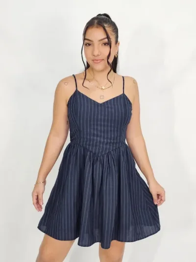 Vestido diseño a rayas para dama