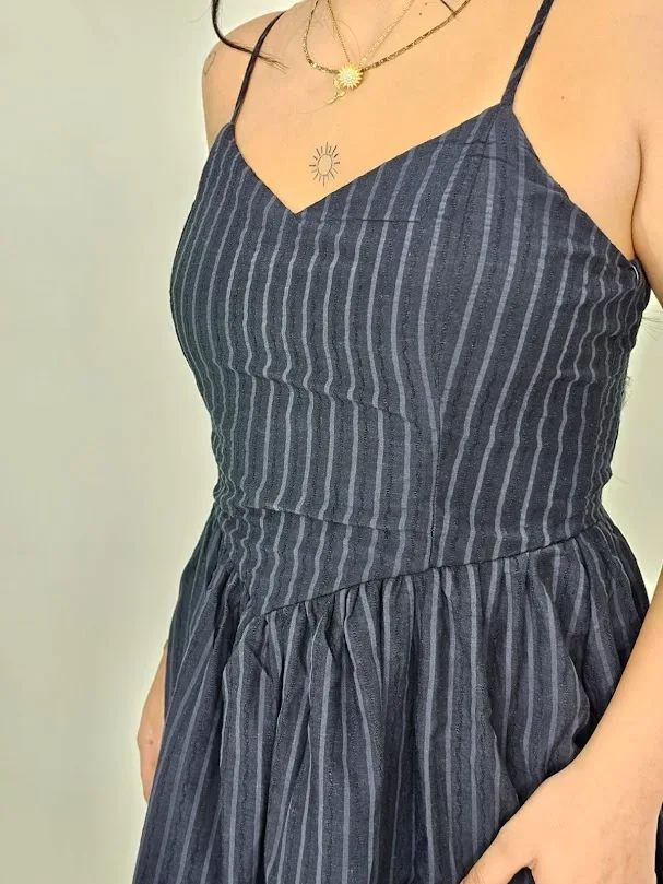 Vestido diseño a rayas para dama